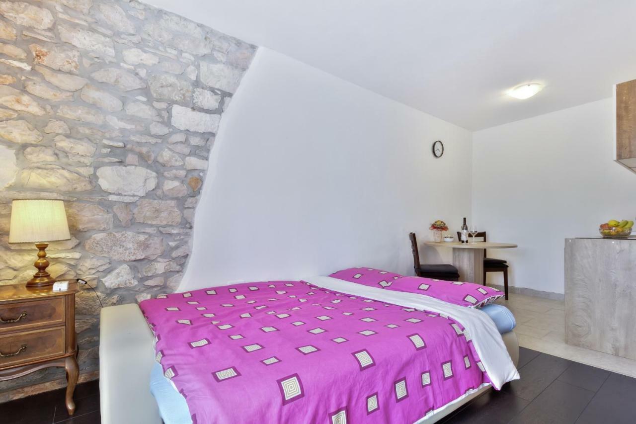 Apartmani Anna Umag Exteriör bild