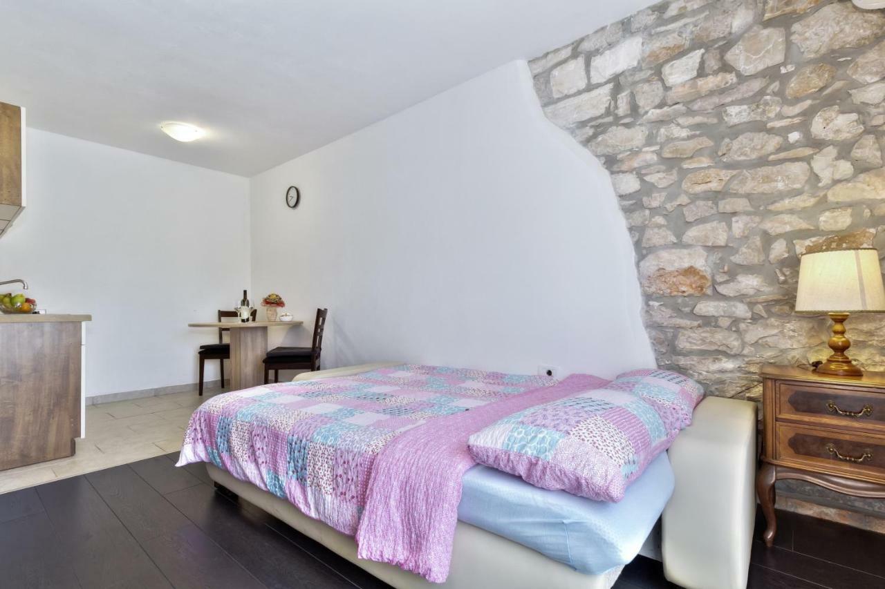 Apartmani Anna Umag Exteriör bild