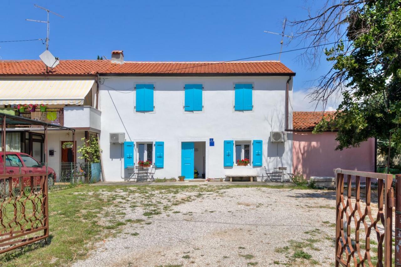 Apartmani Anna Umag Exteriör bild