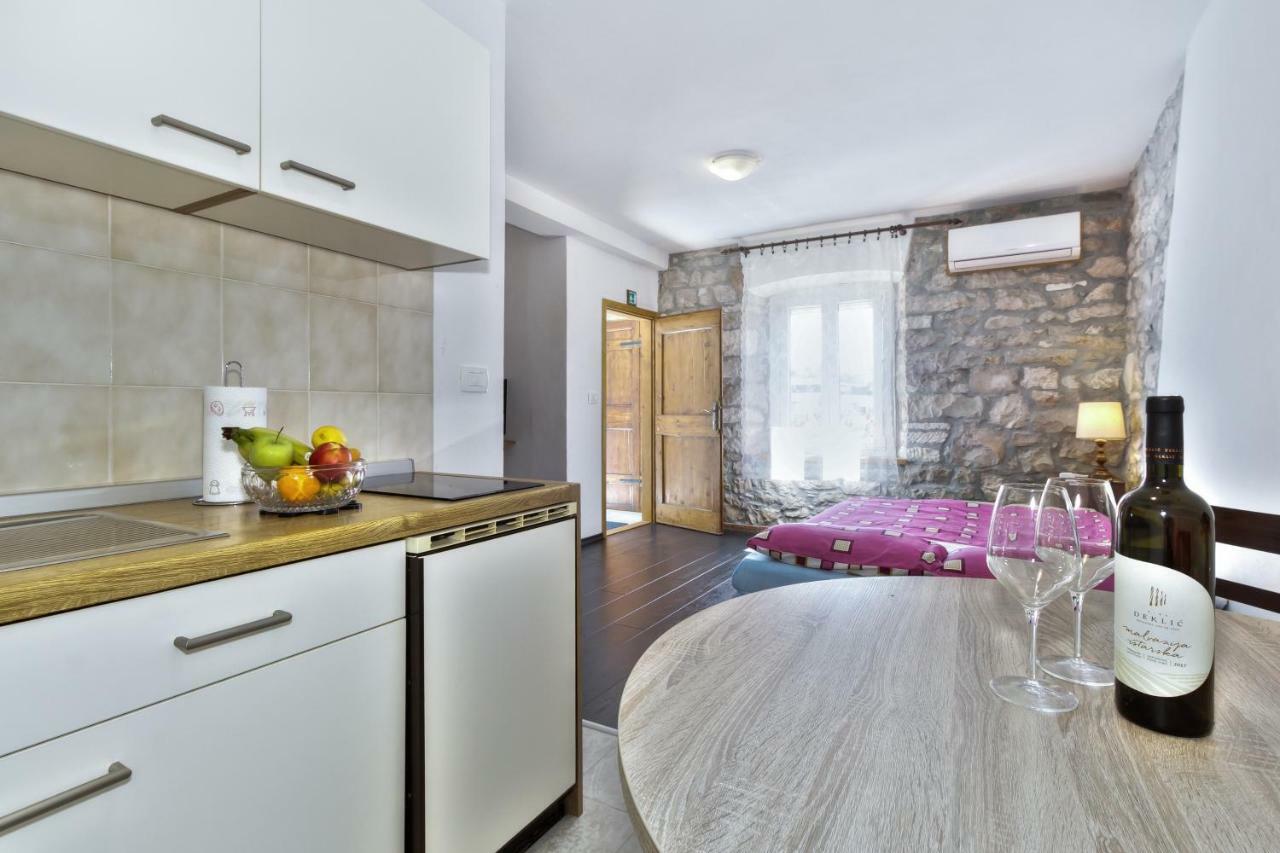 Apartmani Anna Umag Exteriör bild