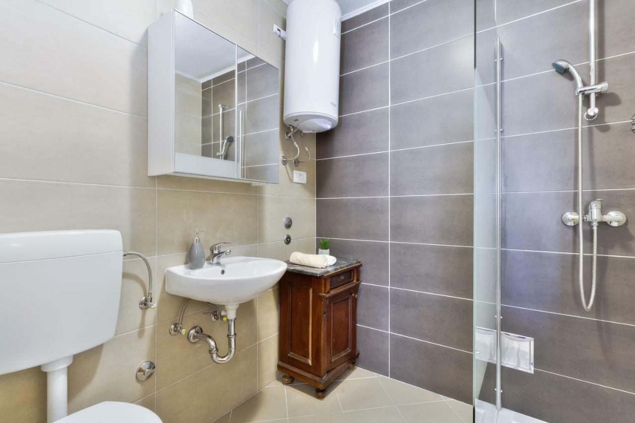 Apartmani Anna Umag Exteriör bild