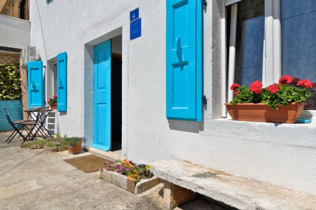 Apartmani Anna Umag Exteriör bild